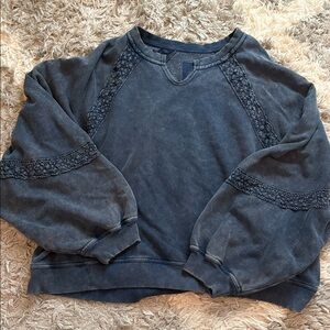 Aerie lace cropped sweatshirt